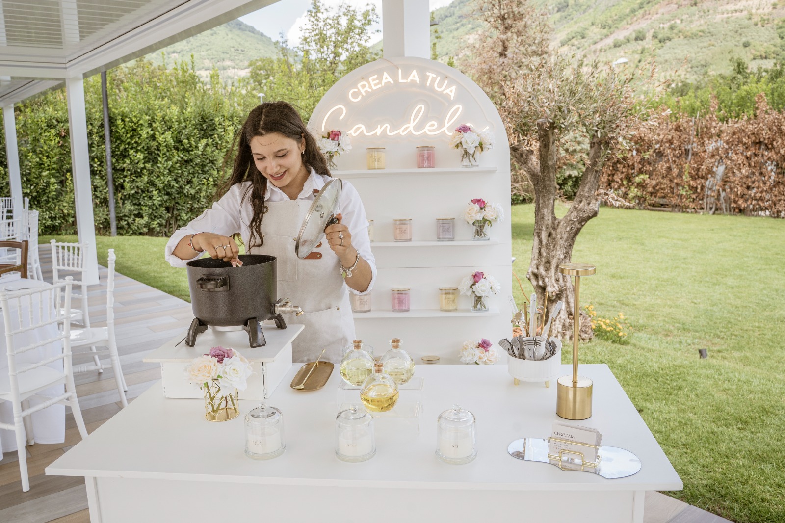 Progettazione della piramide olfattiva per bomboniere di matrimonio